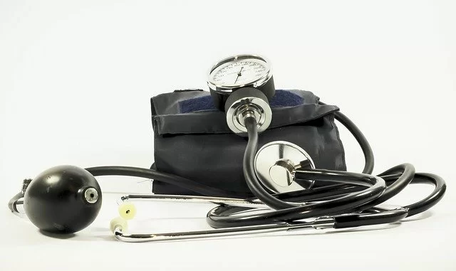 Ipertensione: sintomi, cause, tutti i rimedi